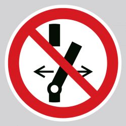 Autocollant Panneau ne pas modifier la position de l'interrupteur - ISO7010 - P031